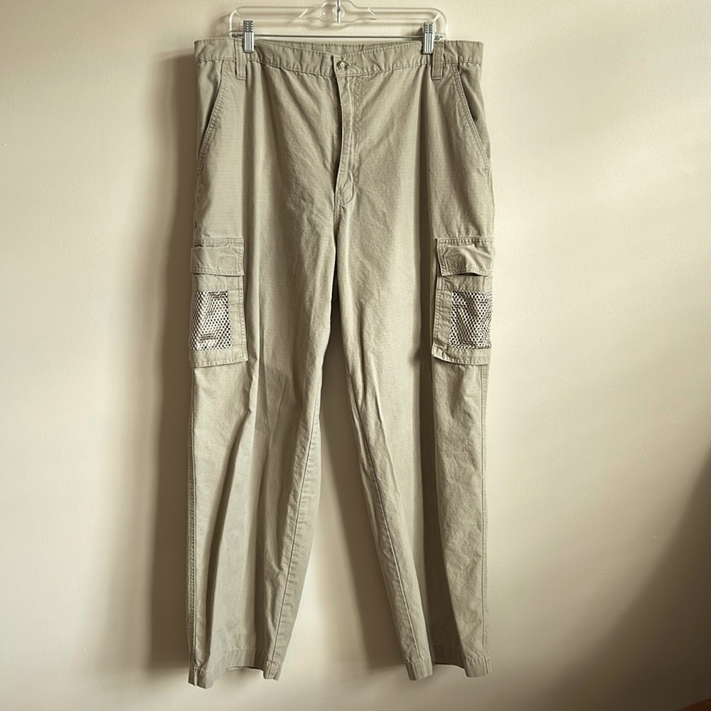 Redhead All cotton Khaki cargo pants. Mesh pockets. Slip pockets. 40x32.